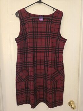Large Jolie Burgundy Wine and Black Plaid Sleeveless Shift Dress Tunic Pockets